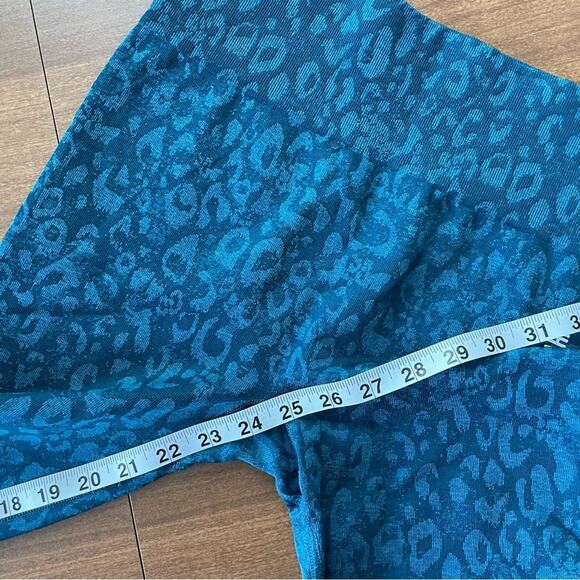 Gymshark | Women’s The Adapt Animal Seamless Leggings Teal Blue Leopard Cheetah - Picture 9 of 11